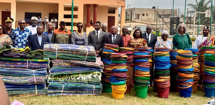 Lancement de l'assistance humanitaire aux sinistrés des inondations à Agoè-Nyivé 4